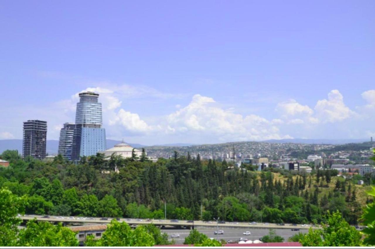 Sunset Tbilisi Luxury Aparthotel Exterior foto